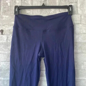 Woman’s athletic Yogipace pants